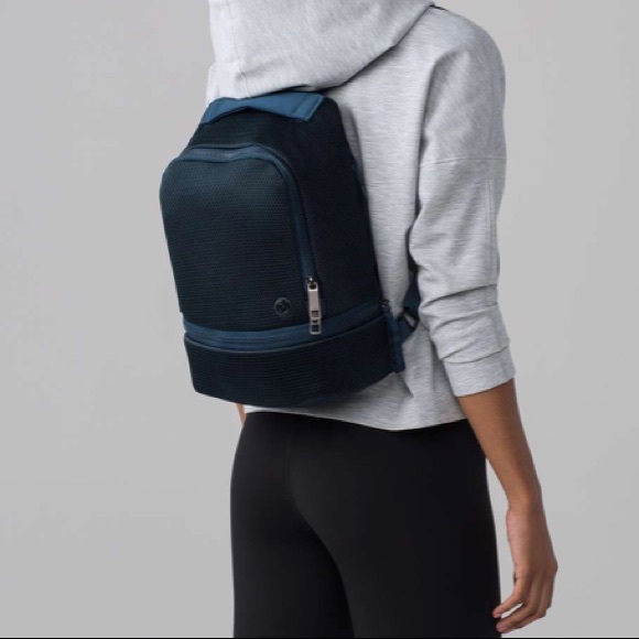 lululemon go lightly backpack mini